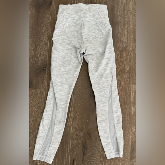 Lululemon - Train Times 7/8 Pants - Size 4 - Picture 8 of 12